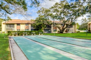 Clubhouse Cir 204-036