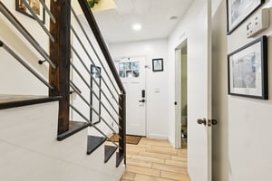 W Stroud Ave unit b-S0407-015.jpg
