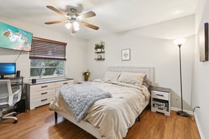 W Stroud Ave unit b-S0407-023.jpg