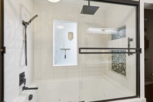 W Stroud Ave unit b-S0407-033.jpg