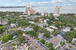 W Stroud Ave unit b-S0407-048.jpg