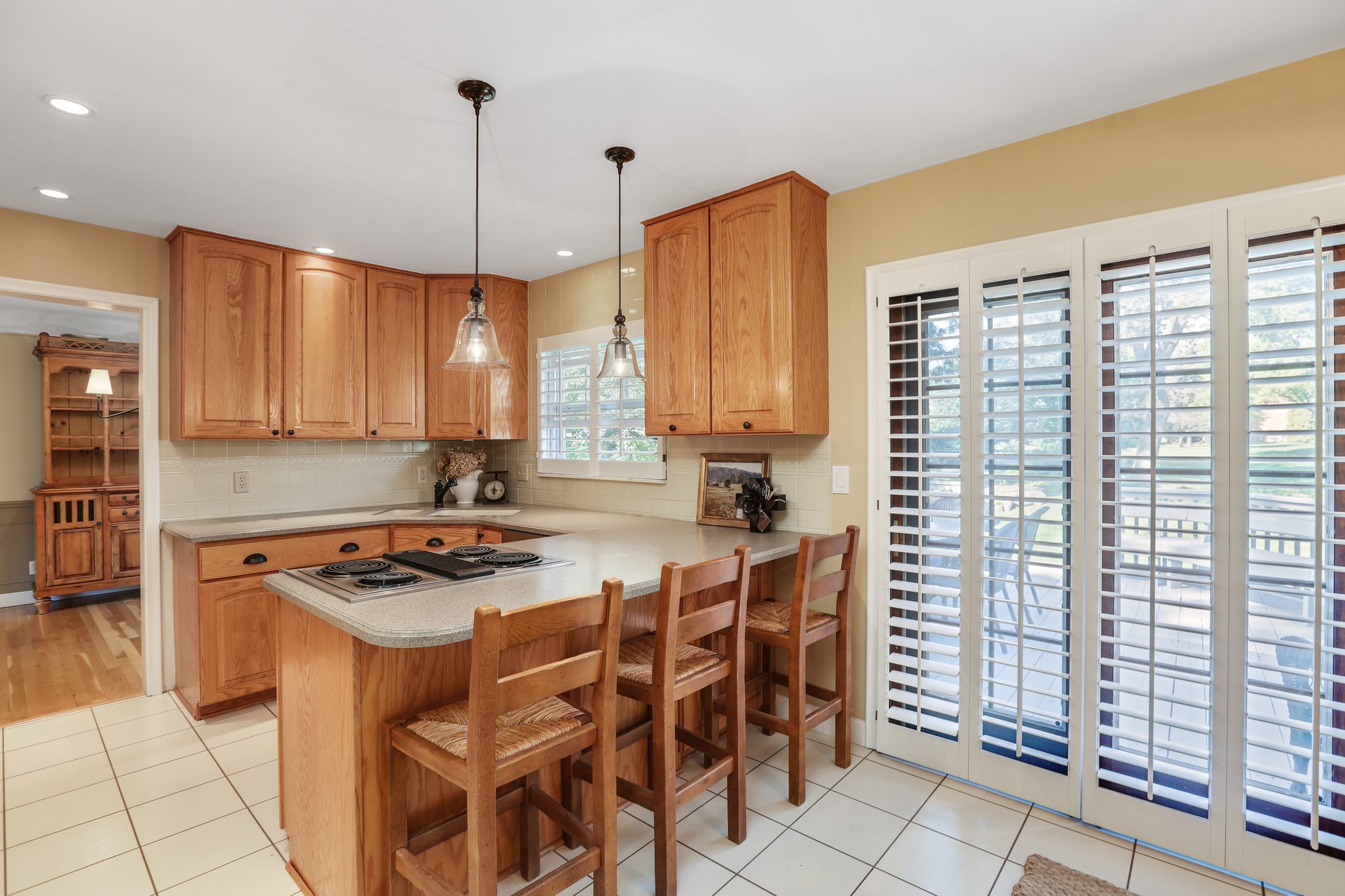 2406 Kingsbury Dr, Troy, MI 48098, USA Photo 6