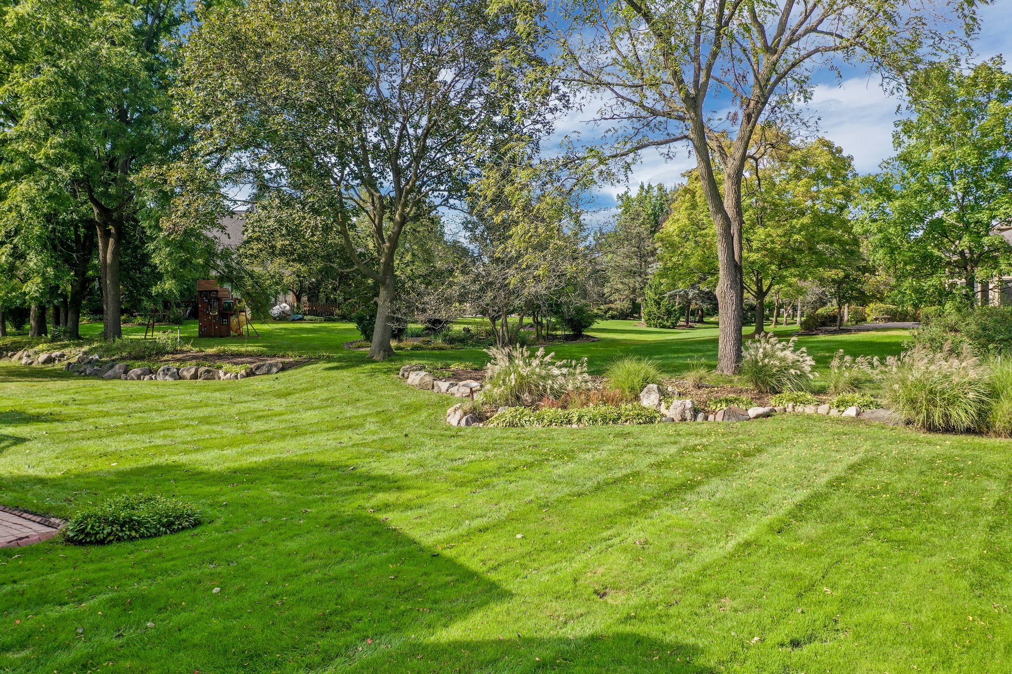 2406 Kingsbury Dr, Troy, MI 48098, USA Photo 27