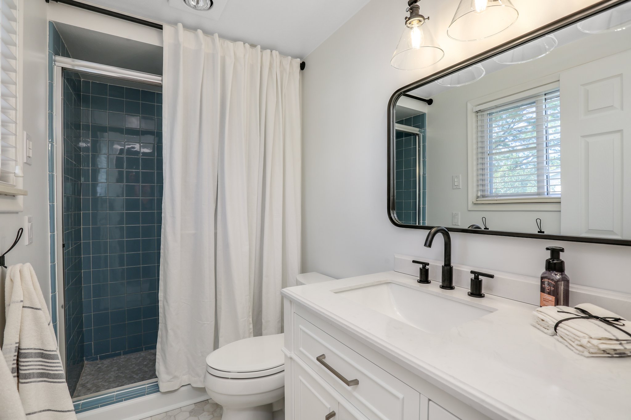 2406 Kingsbury Dr, Troy, MI 48098, USA Photo 15