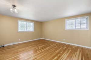 2406 Kingsbury Dr, Troy, MI 48098, USA Photo 12