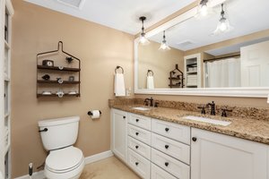 2406 Kingsbury Dr, Troy, MI 48098, USA Photo 18