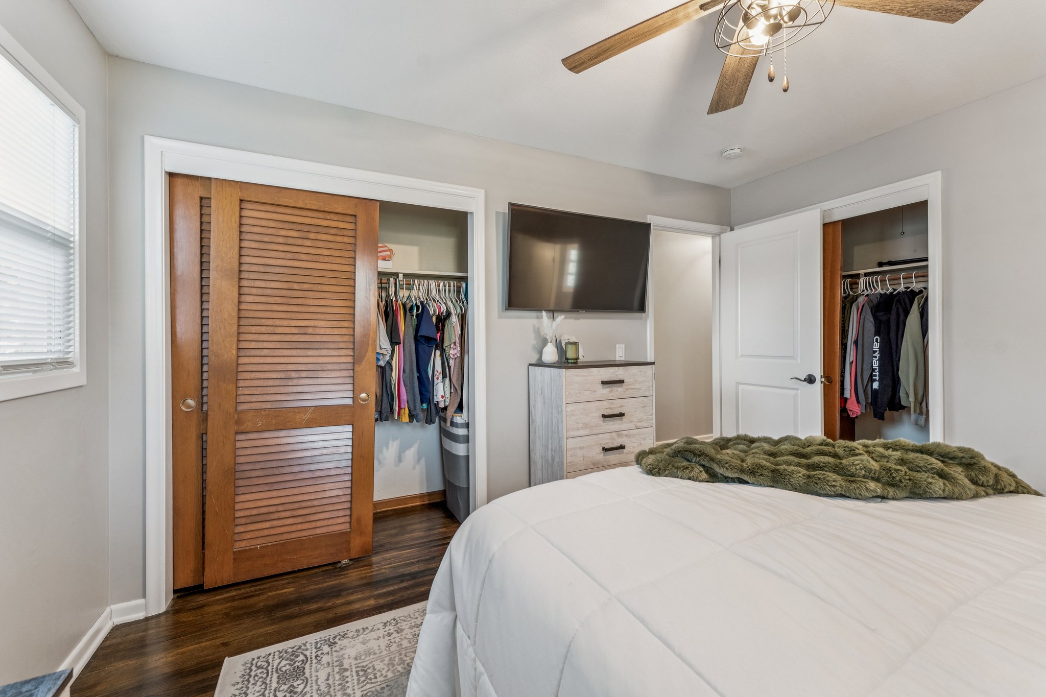 7227 - 2406 S 123rd Ave_015.jpg