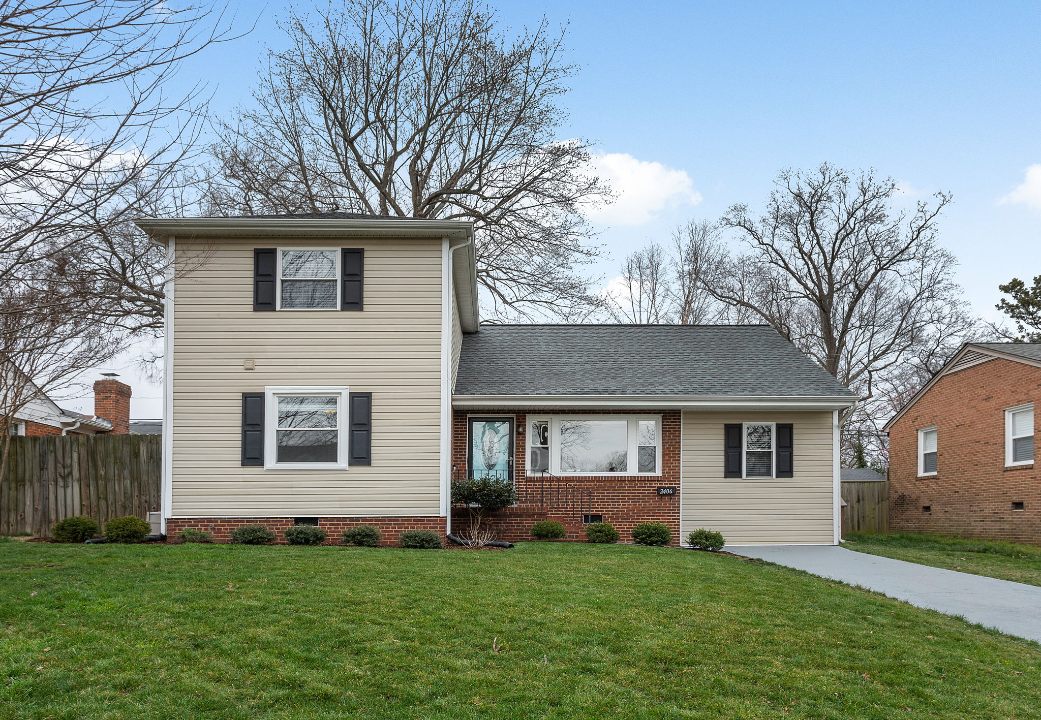 02-Exterior Front