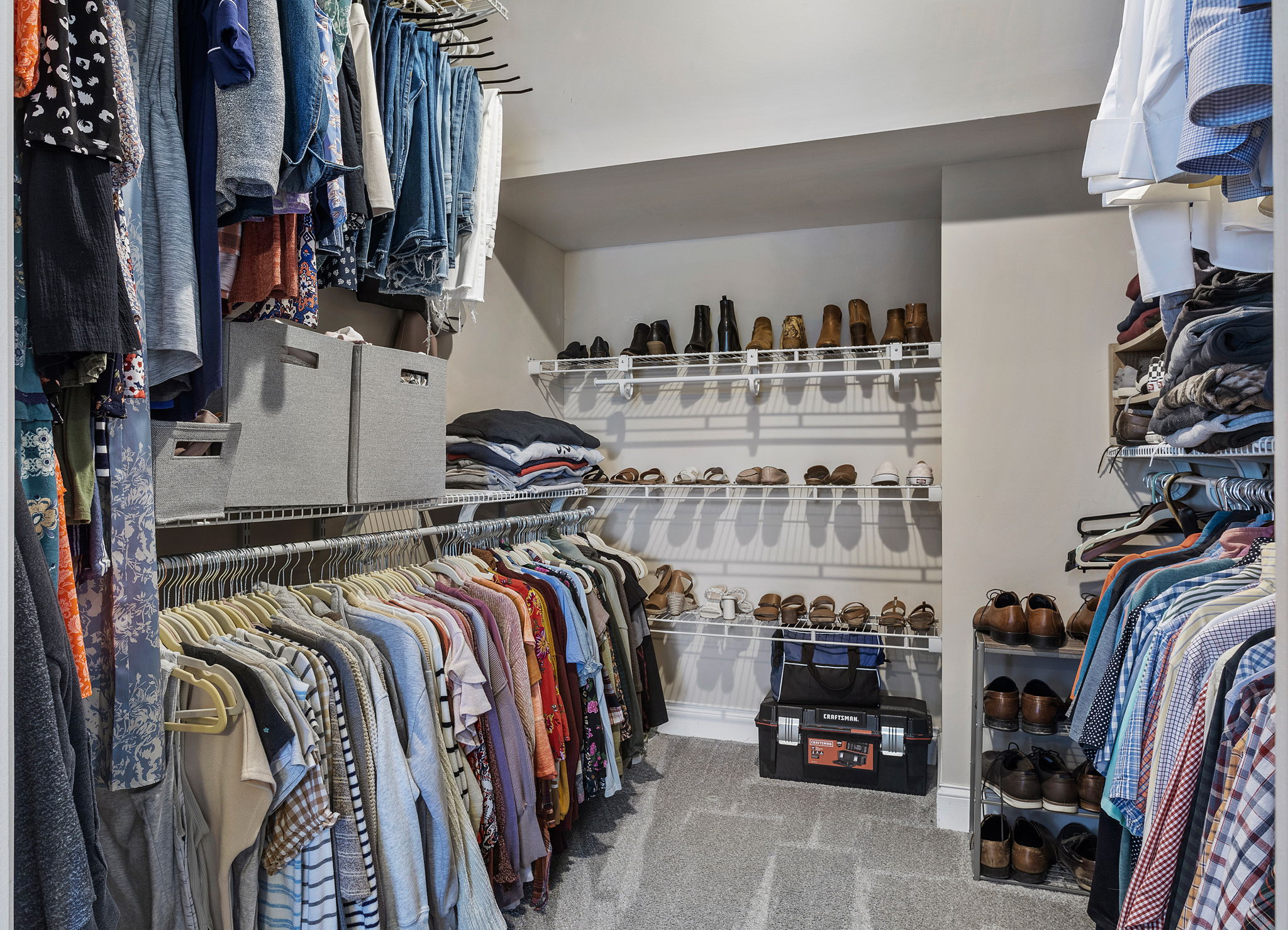 29-Primary Closet