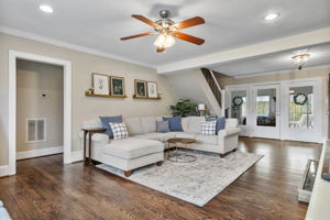 06-Living Room