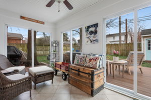 22-Sunroom