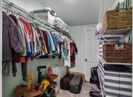 32-Bedroom 4 Closet