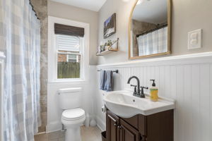 20-Hall Bath