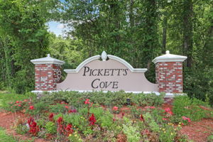 Pickett's Cove