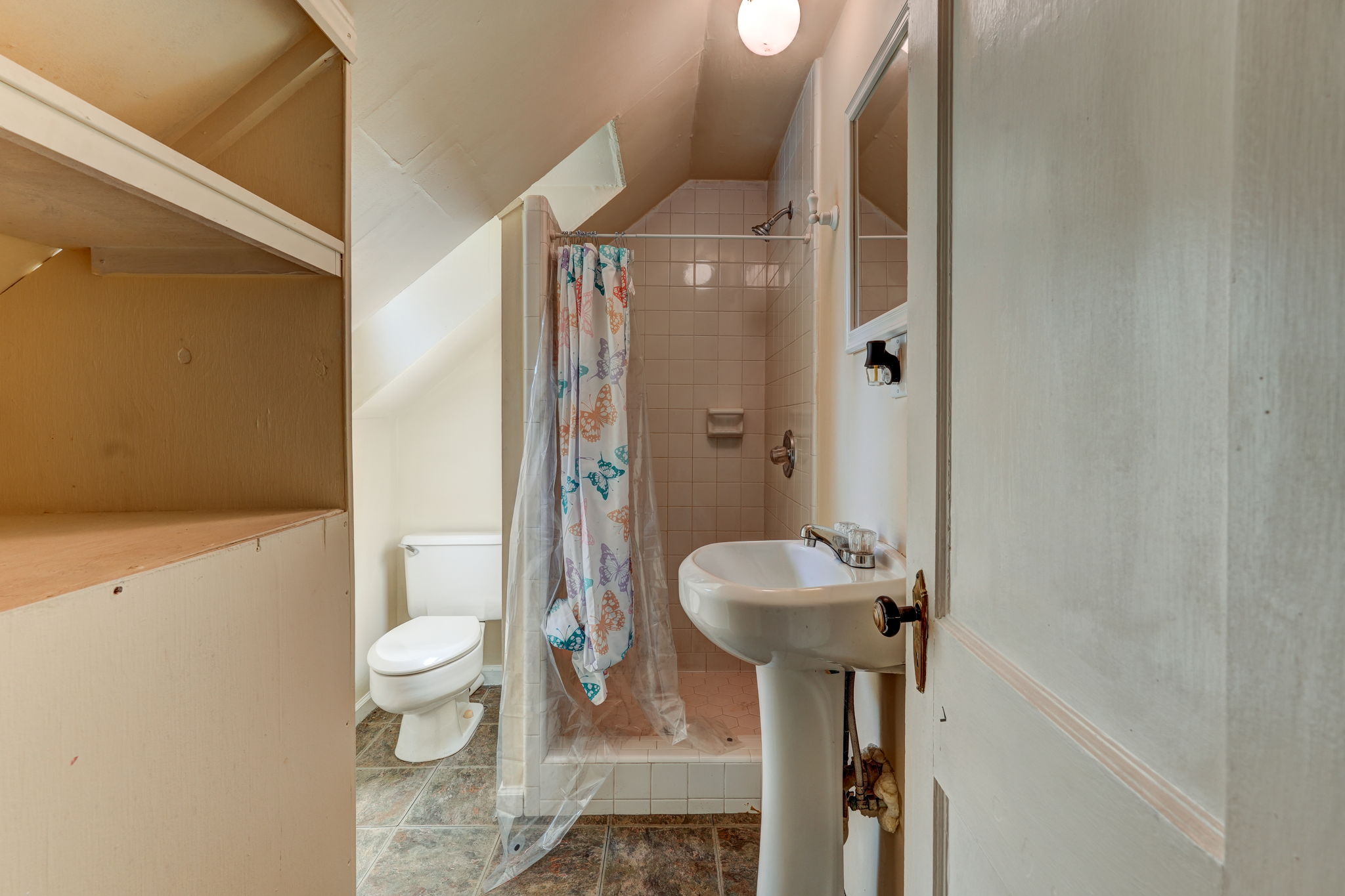 Apartment A Bathroom