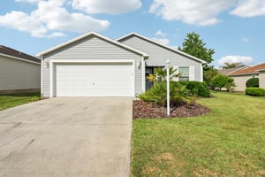 Carriage Hill Way-S0905-001.jpg