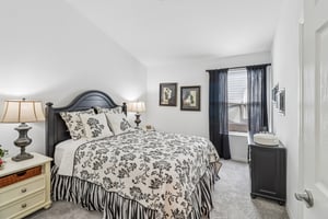 Carriage Hill Way-S0905-018.jpg