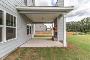 Covered Porch W/ Fireplace