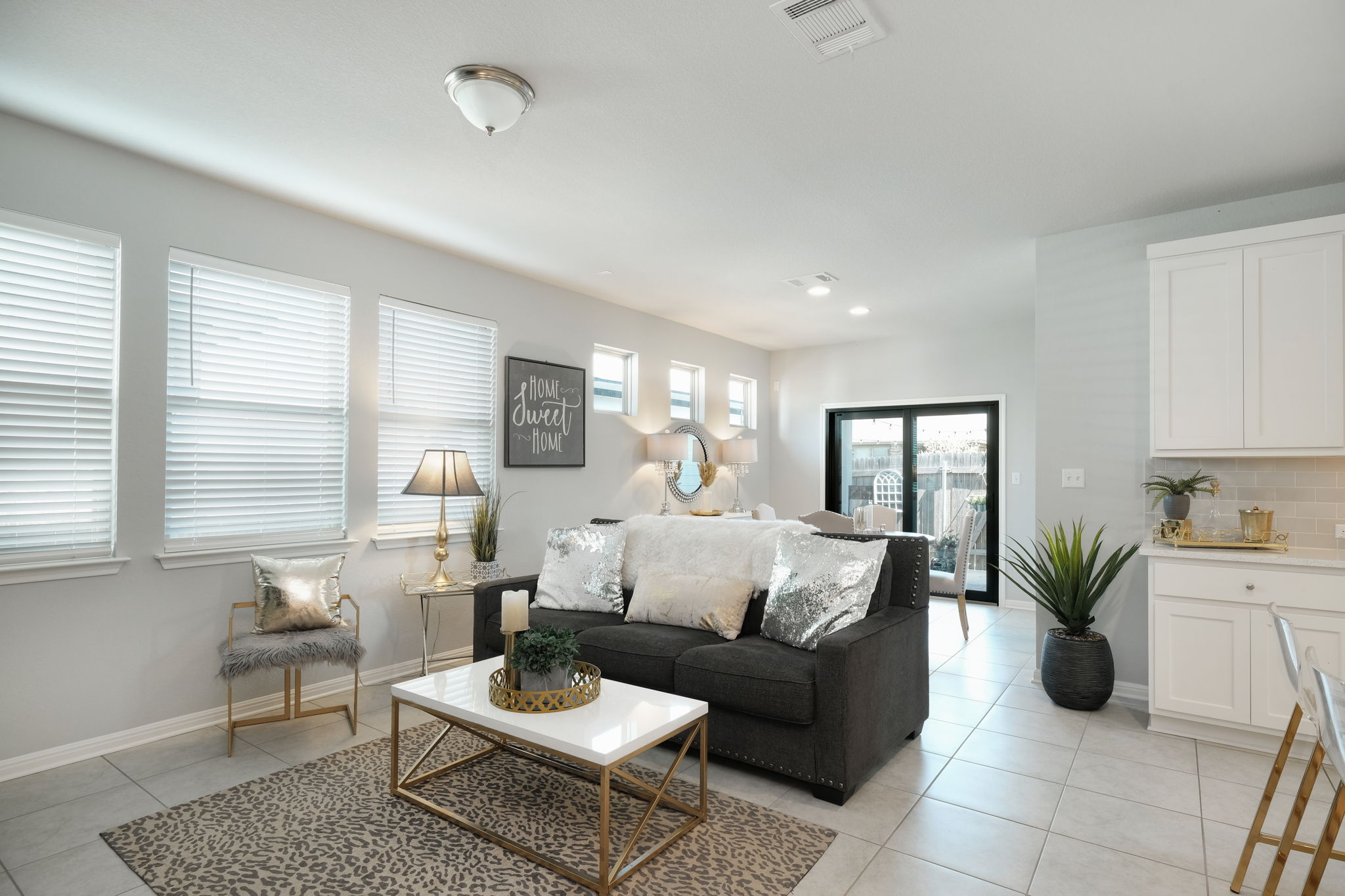 Living/Dining Room
