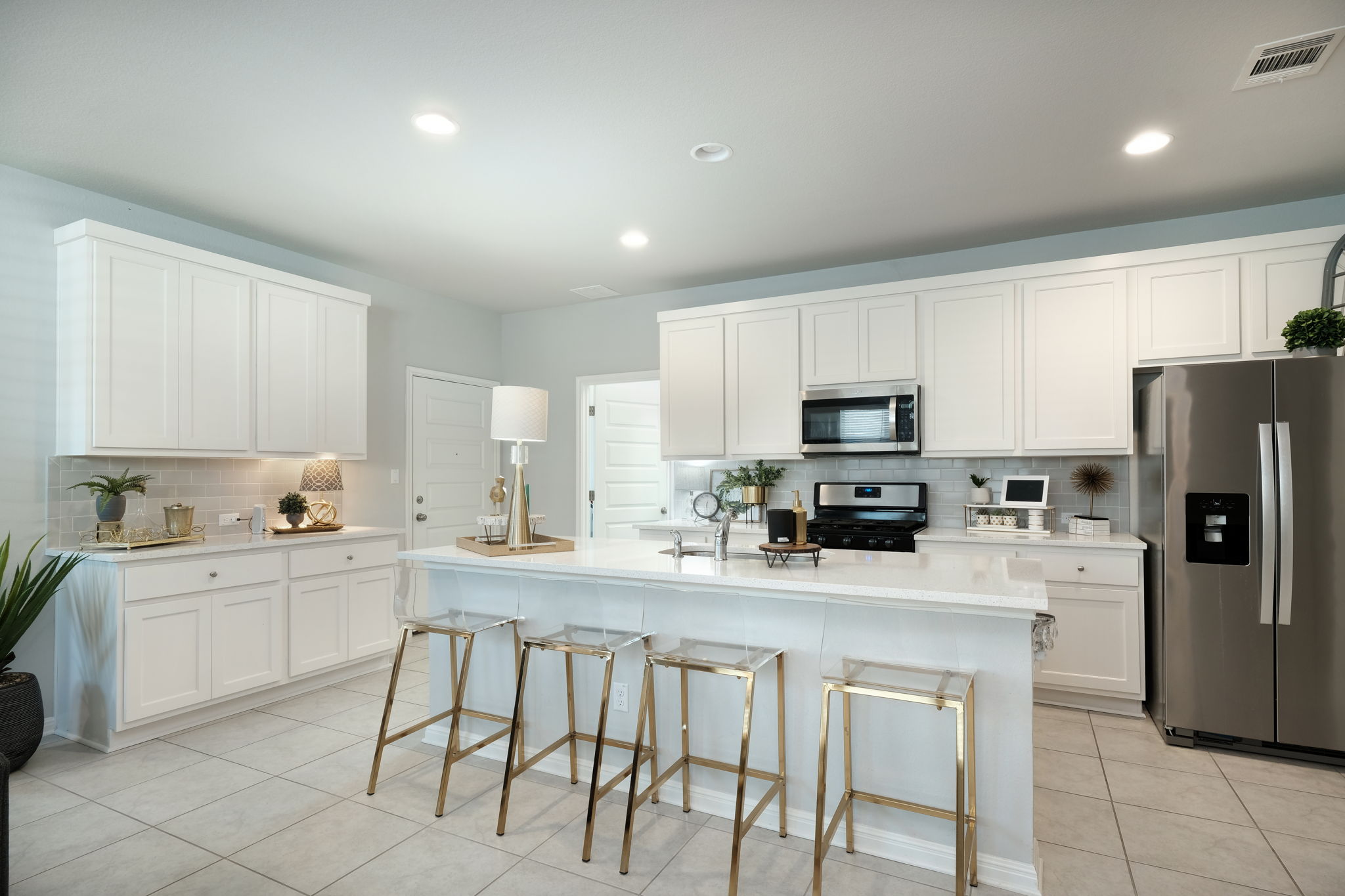 Kitchen/Breakfast Bar