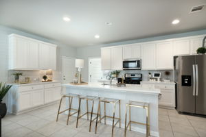 Kitchen/Breakfast Bar