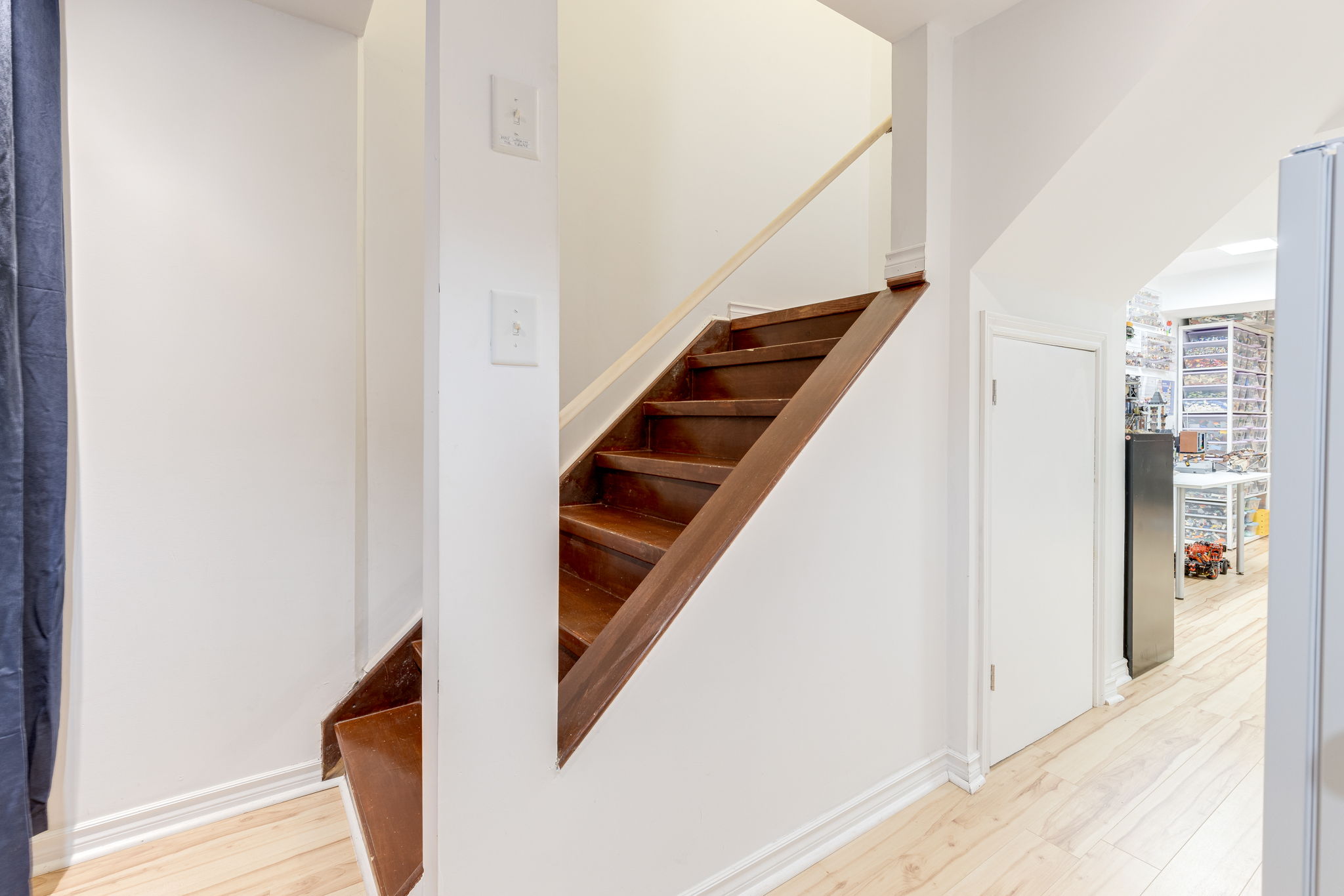 Burlington property showcase — delivered property photograph 29