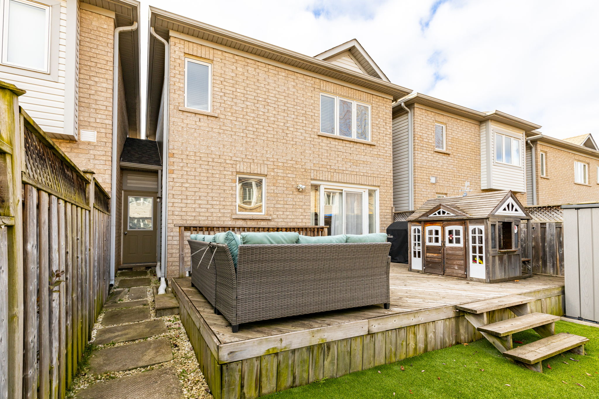 Burlington property showcase — delivered property photograph 38