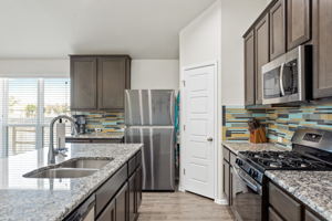 2409 Low Br Cv, Leander, TX 78641, USA Photo 9