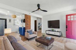 Photo_004 virtually staged.jpg