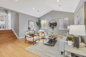 011_241 42nd Ave