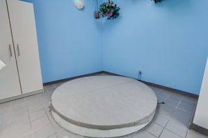  Photo 33