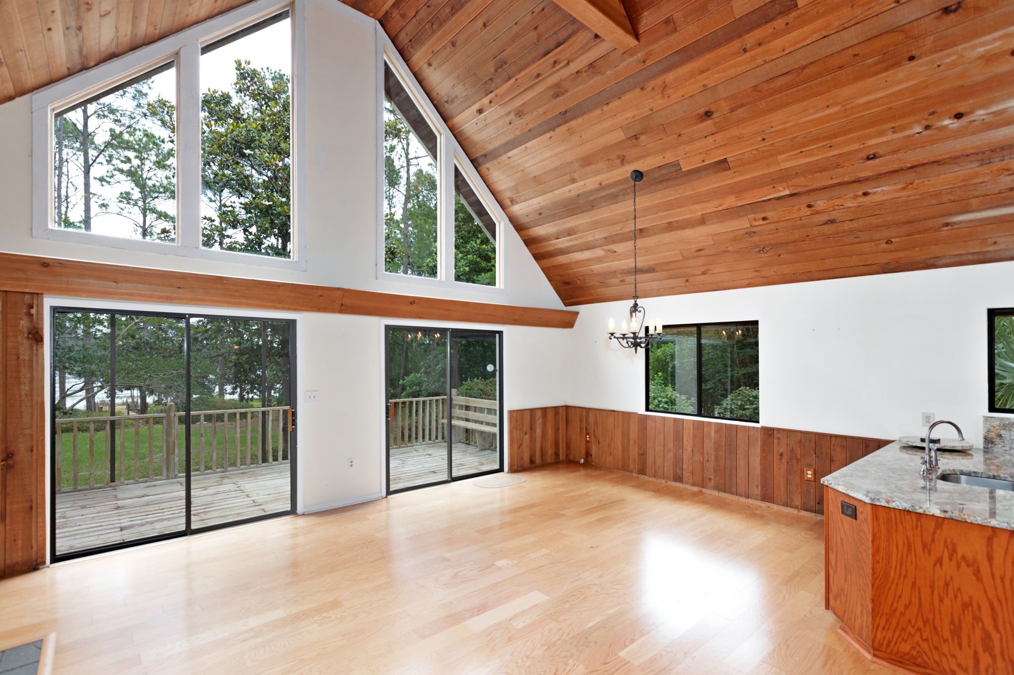 Living Room/Dining Room/Kitchen