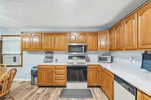 Busbin Rd-S2404-017.jpg