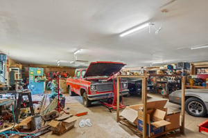 Busbin Rd-S2404-026.jpg