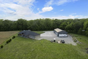  Photo 41
