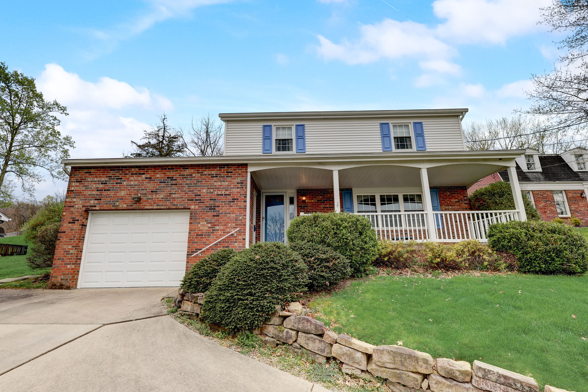Hazelwood Dr-003