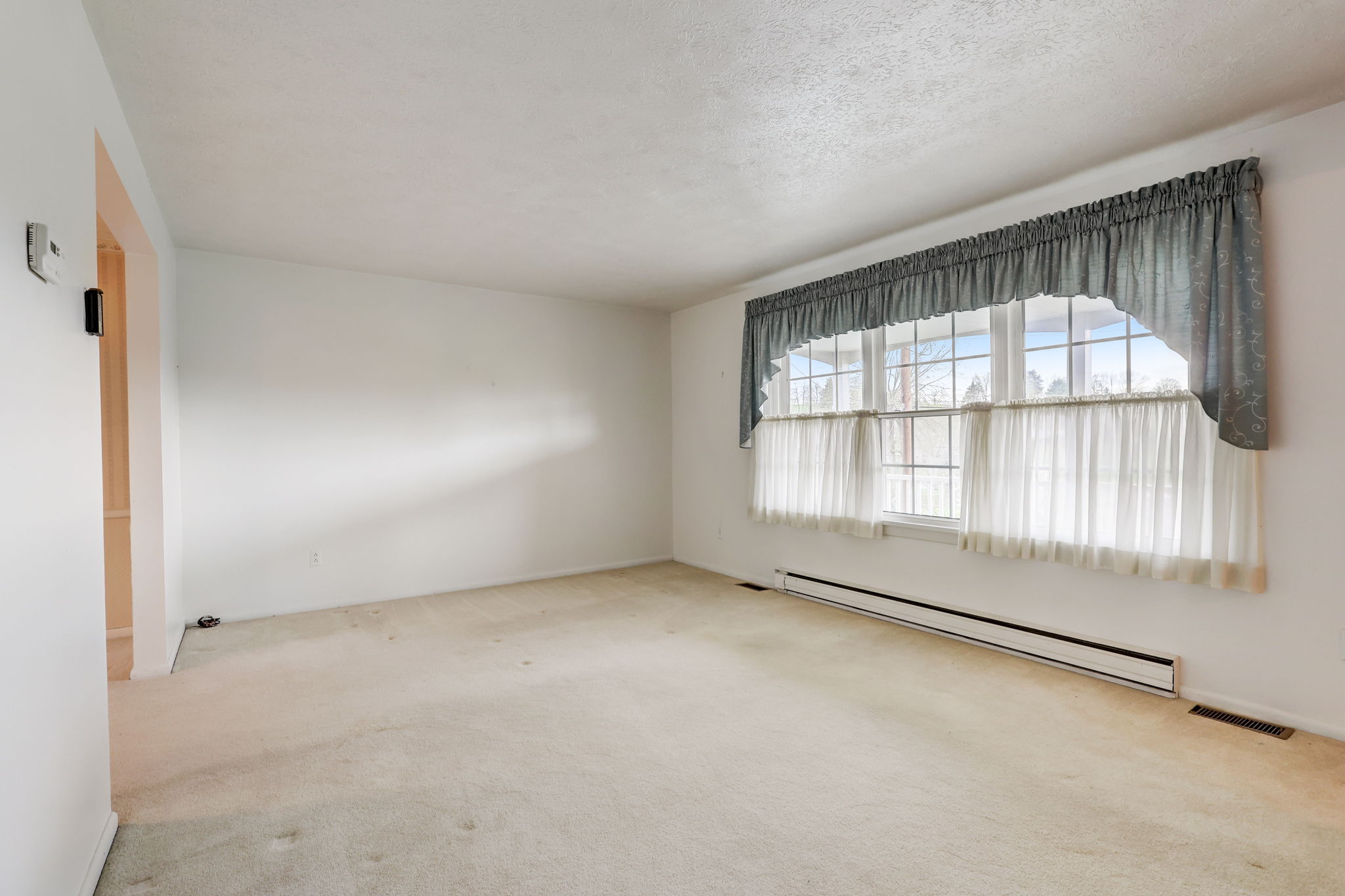 Hazelwood Dr-012