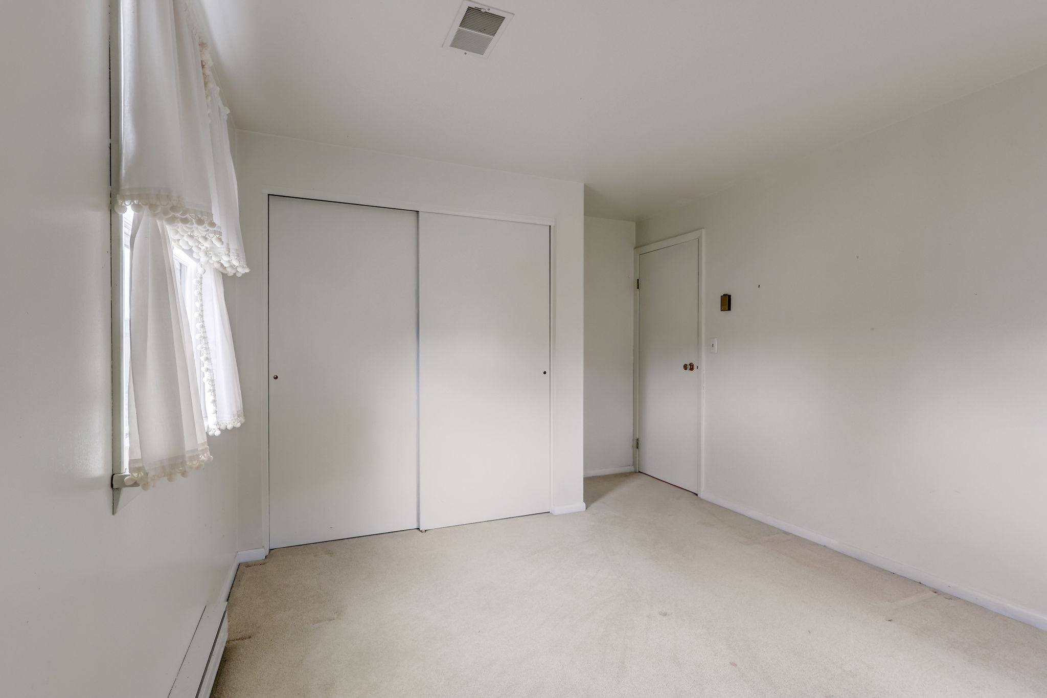 Hazelwood Dr-029