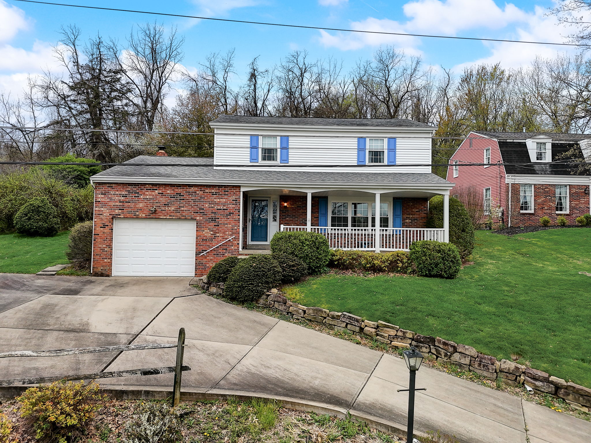 Hazelwood Dr-038