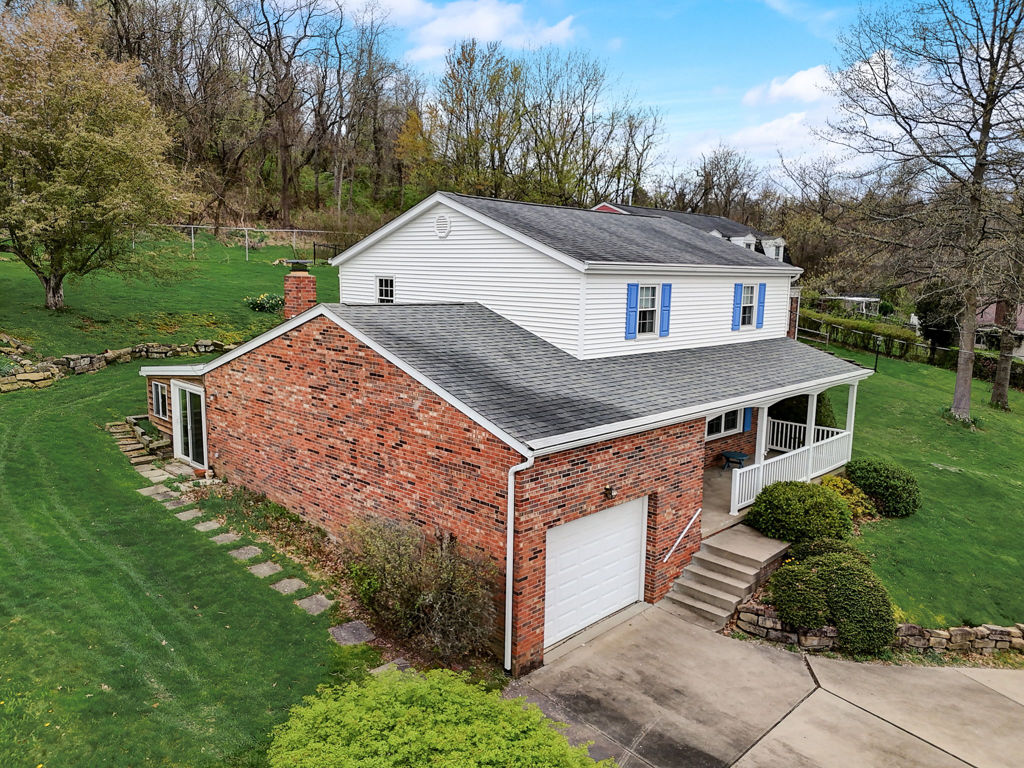 Hazelwood Dr-039