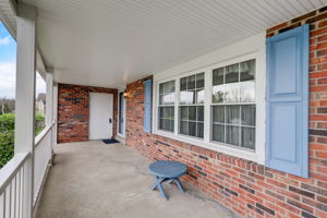 Hazelwood Dr-004