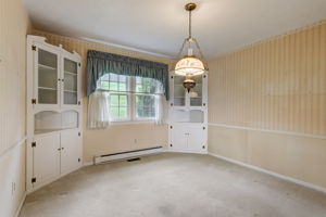 Hazelwood Dr-008