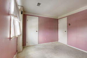 Hazelwood Dr-032