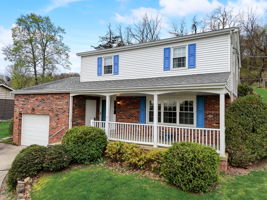 Hazelwood Dr-042