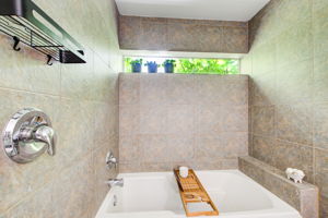 31 Main BR En Suite B