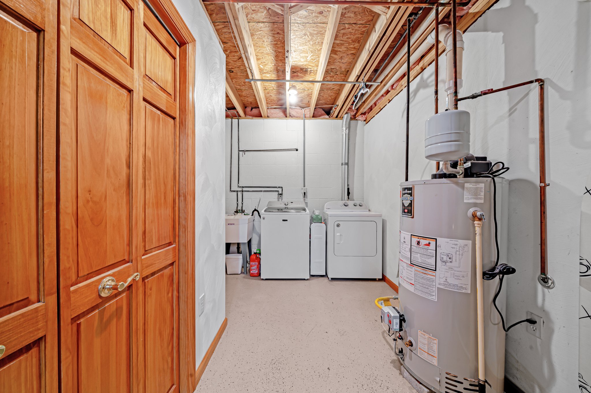 241 Meadow Spring Rd, Greensburg, PA 15601 VUE Real Estate Marketing