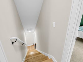  Photo 35