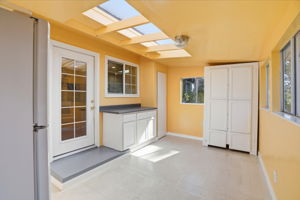 030_F8_241 Soledad Dr