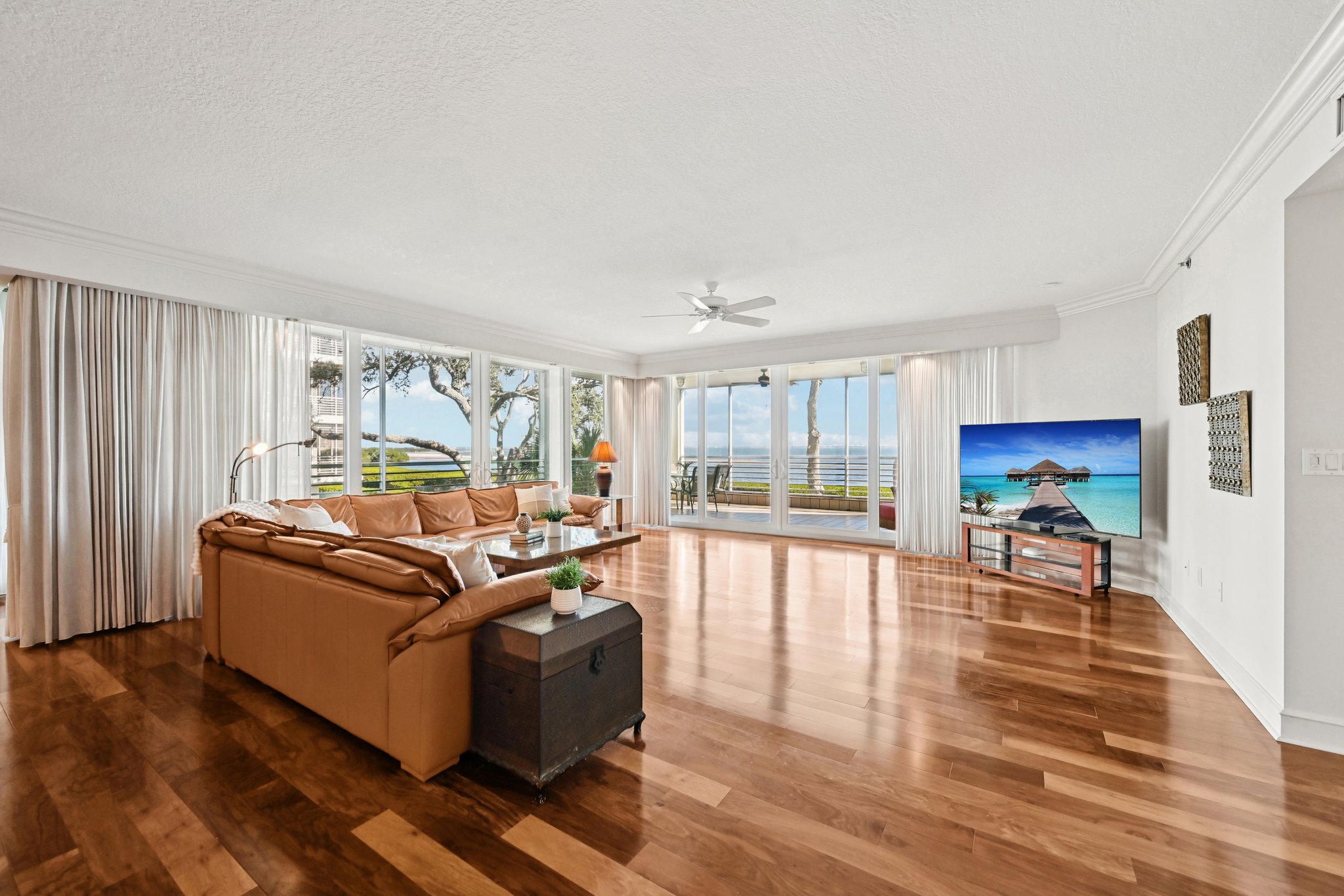 Harbourside Dr-L3001-005.jpg