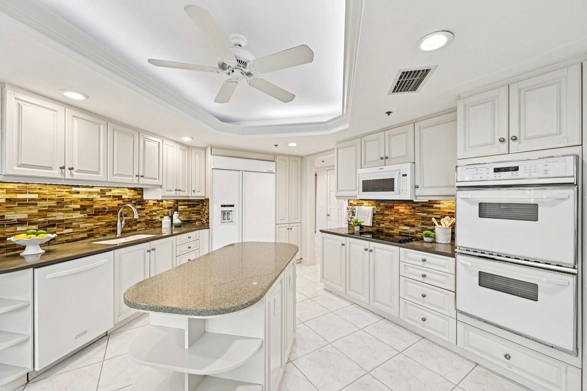 Harbourside Dr-L3001-023.jpg